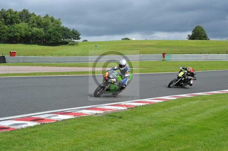 Motorcycle action photographs;Trackday digital images;event digital images;eventdigitalimages;no limits trackday;oulton park;oulton park circuit cheshire;oulton park photographs;peter wileman photography;trackday;trackday photos