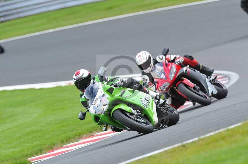 Motorcycle action photographs;Trackday digital images;event digital images;eventdigitalimages;no limits trackday;oulton park;oulton park circuit cheshire;oulton park photographs;peter wileman photography;trackday;trackday photos