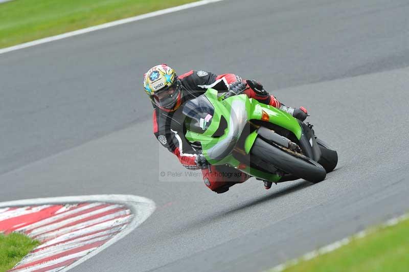 Motorcycle action photographs;Trackday digital images;event digital images;eventdigitalimages;no limits trackday;oulton park;oulton park circuit cheshire;oulton park photographs;peter wileman photography;trackday;trackday photos