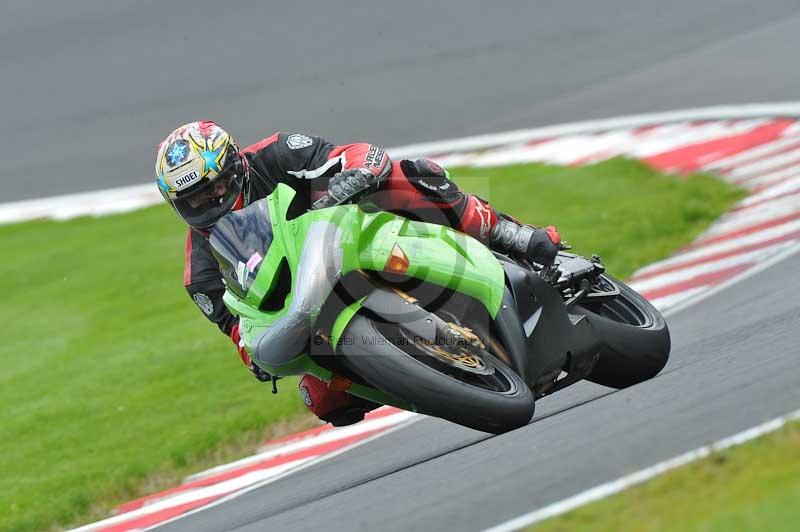 Motorcycle action photographs;Trackday digital images;event digital images;eventdigitalimages;no limits trackday;oulton park;oulton park circuit cheshire;oulton park photographs;peter wileman photography;trackday;trackday photos