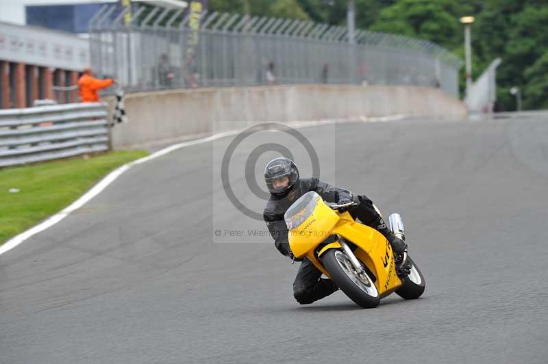 Motorcycle action photographs;Trackday digital images;event digital images;eventdigitalimages;no limits trackday;oulton park;oulton park circuit cheshire;oulton park photographs;peter wileman photography;trackday;trackday photos