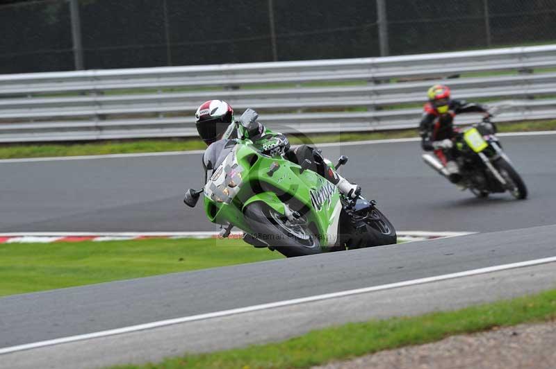 Motorcycle action photographs;Trackday digital images;event digital images;eventdigitalimages;no limits trackday;oulton park;oulton park circuit cheshire;oulton park photographs;peter wileman photography;trackday;trackday photos