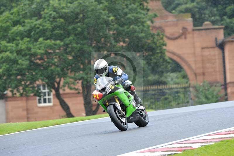 Motorcycle action photographs;Trackday digital images;event digital images;eventdigitalimages;no limits trackday;oulton park;oulton park circuit cheshire;oulton park photographs;peter wileman photography;trackday;trackday photos