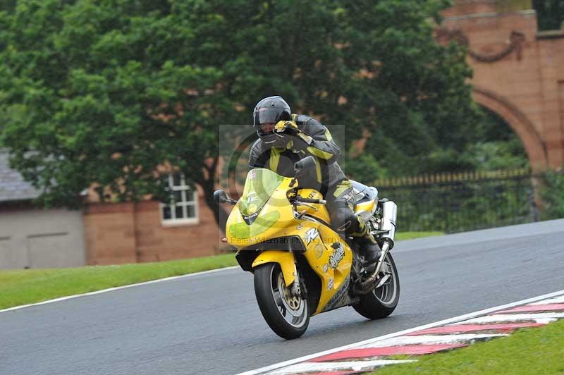 Motorcycle action photographs;Trackday digital images;event digital images;eventdigitalimages;no limits trackday;oulton park;oulton park circuit cheshire;oulton park photographs;peter wileman photography;trackday;trackday photos