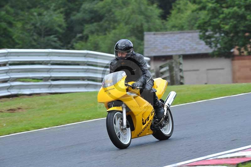 Motorcycle action photographs;Trackday digital images;event digital images;eventdigitalimages;no limits trackday;oulton park;oulton park circuit cheshire;oulton park photographs;peter wileman photography;trackday;trackday photos