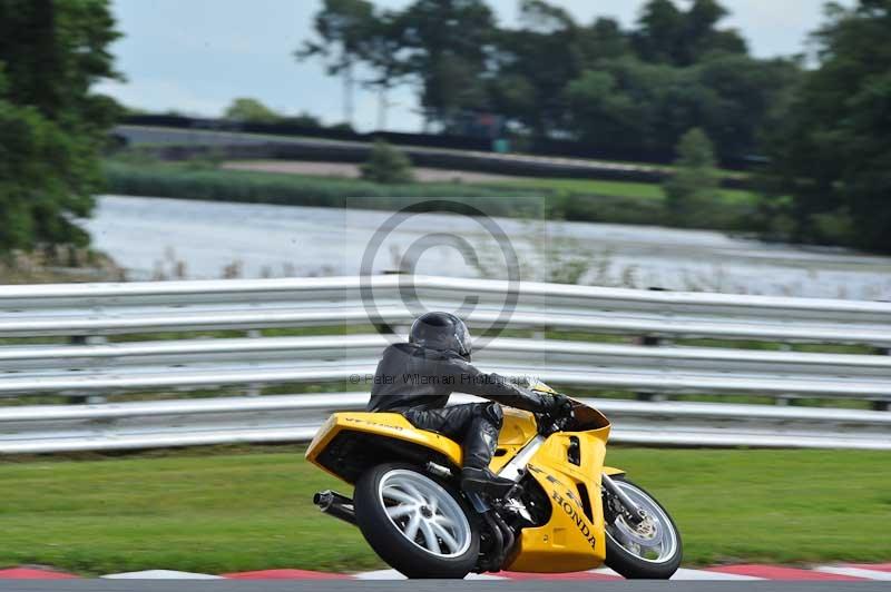 Motorcycle action photographs;Trackday digital images;event digital images;eventdigitalimages;no limits trackday;oulton park;oulton park circuit cheshire;oulton park photographs;peter wileman photography;trackday;trackday photos