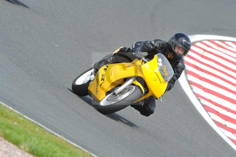 Motorcycle action photographs;Trackday digital images;event digital images;eventdigitalimages;no limits trackday;oulton park;oulton park circuit cheshire;oulton park photographs;peter wileman photography;trackday;trackday photos