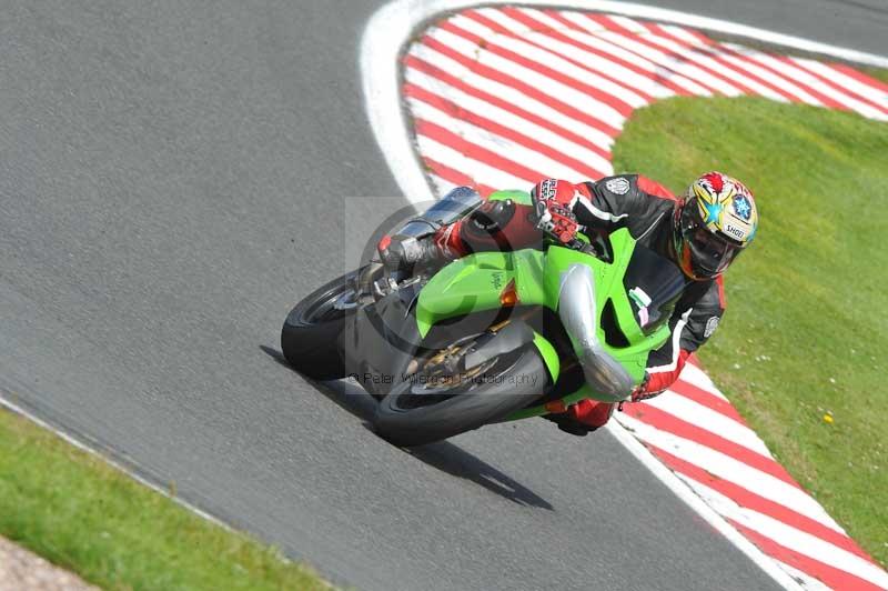 Motorcycle action photographs;Trackday digital images;event digital images;eventdigitalimages;no limits trackday;oulton park;oulton park circuit cheshire;oulton park photographs;peter wileman photography;trackday;trackday photos