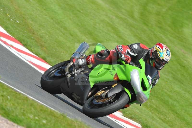 Motorcycle action photographs;Trackday digital images;event digital images;eventdigitalimages;no limits trackday;oulton park;oulton park circuit cheshire;oulton park photographs;peter wileman photography;trackday;trackday photos