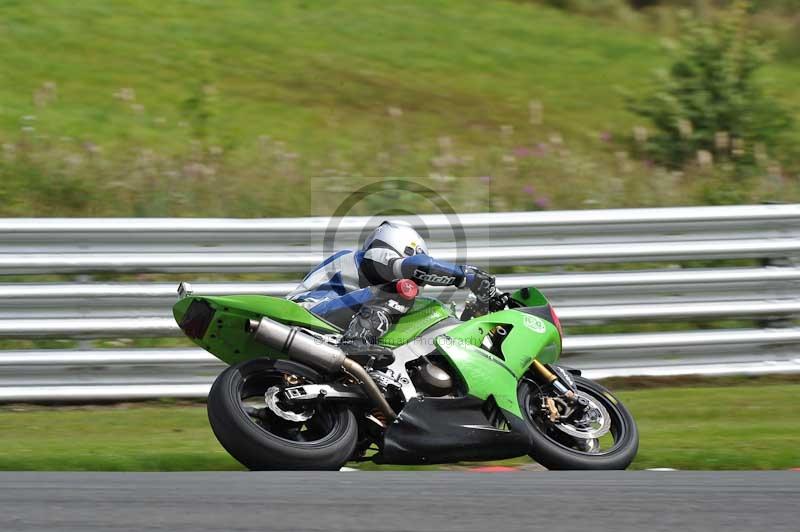 Motorcycle action photographs;Trackday digital images;event digital images;eventdigitalimages;no limits trackday;oulton park;oulton park circuit cheshire;oulton park photographs;peter wileman photography;trackday;trackday photos