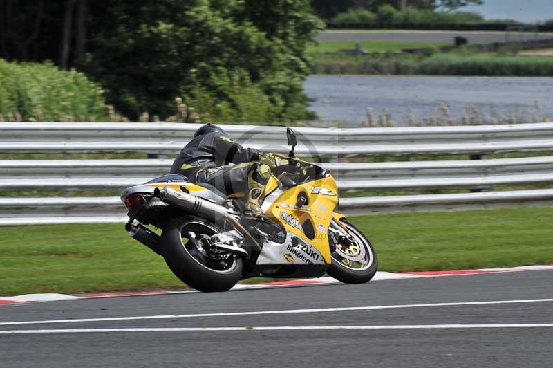 Motorcycle action photographs;Trackday digital images;event digital images;eventdigitalimages;no limits trackday;oulton park;oulton park circuit cheshire;oulton park photographs;peter wileman photography;trackday;trackday photos