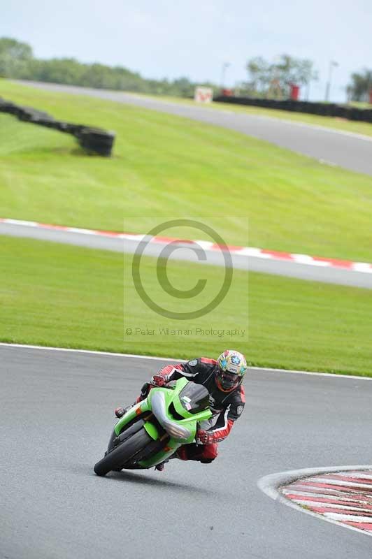 Motorcycle action photographs;Trackday digital images;event digital images;eventdigitalimages;no limits trackday;oulton park;oulton park circuit cheshire;oulton park photographs;peter wileman photography;trackday;trackday photos