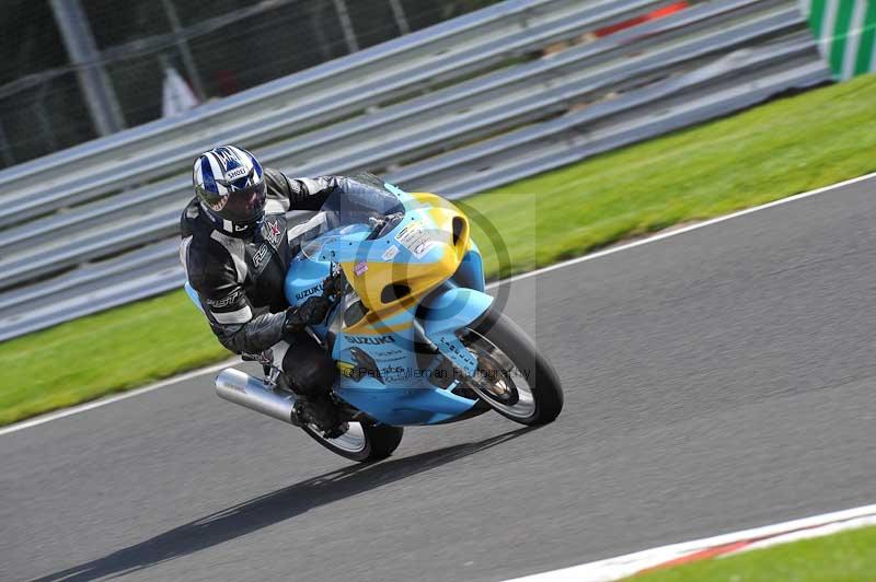 Motorcycle action photographs;Trackday digital images;event digital images;eventdigitalimages;no limits trackday;oulton park;oulton park circuit cheshire;oulton park photographs;peter wileman photography;trackday;trackday photos