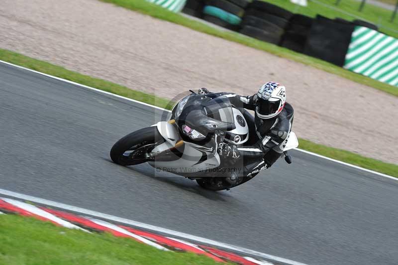 Motorcycle action photographs;Trackday digital images;event digital images;eventdigitalimages;no limits trackday;oulton park;oulton park circuit cheshire;oulton park photographs;peter wileman photography;trackday;trackday photos