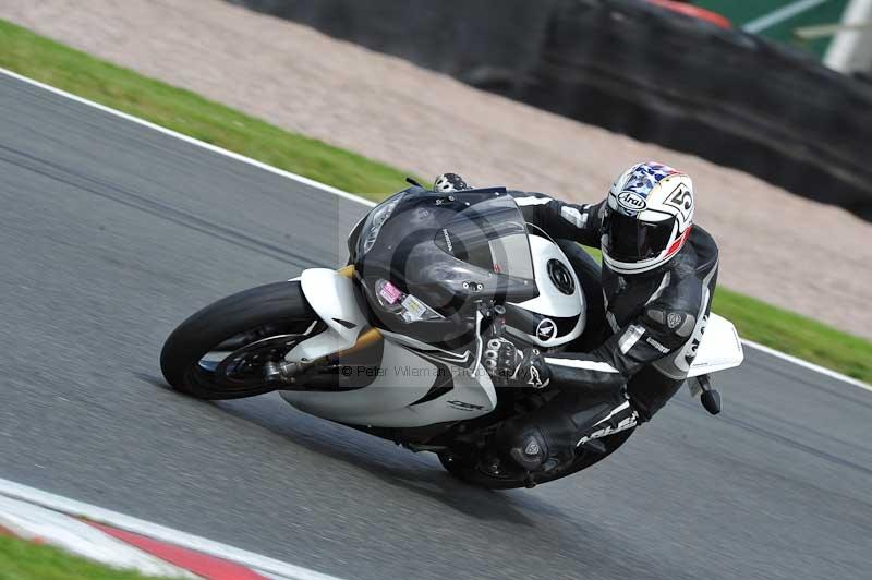 Motorcycle action photographs;Trackday digital images;event digital images;eventdigitalimages;no limits trackday;oulton park;oulton park circuit cheshire;oulton park photographs;peter wileman photography;trackday;trackday photos