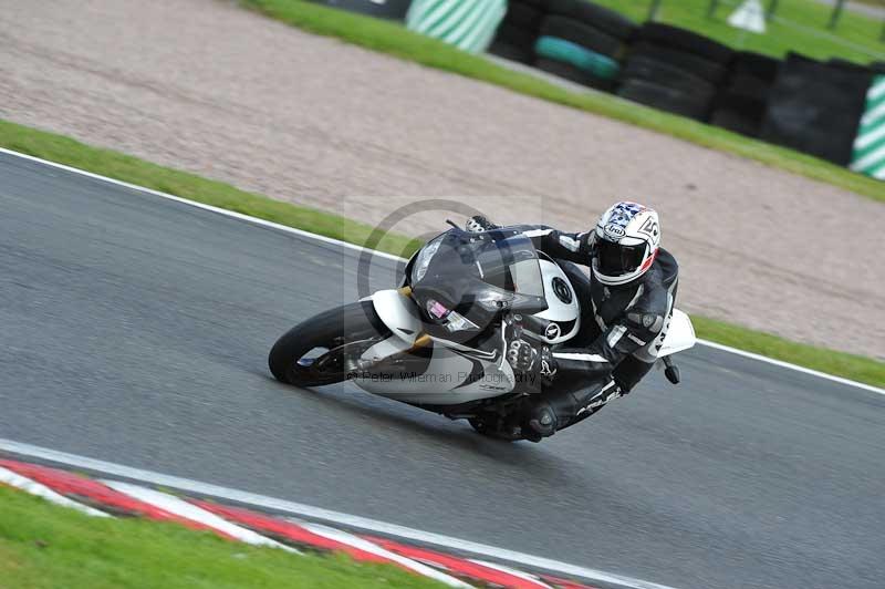 Motorcycle action photographs;Trackday digital images;event digital images;eventdigitalimages;no limits trackday;oulton park;oulton park circuit cheshire;oulton park photographs;peter wileman photography;trackday;trackday photos