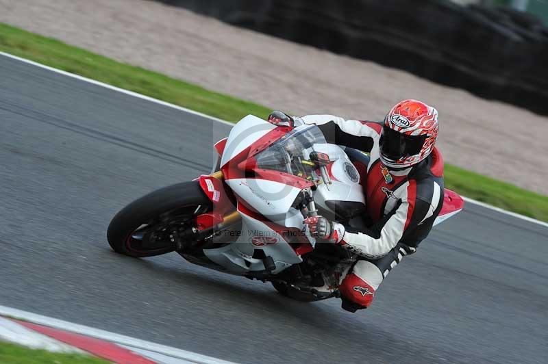 Motorcycle action photographs;Trackday digital images;event digital images;eventdigitalimages;no limits trackday;oulton park;oulton park circuit cheshire;oulton park photographs;peter wileman photography;trackday;trackday photos