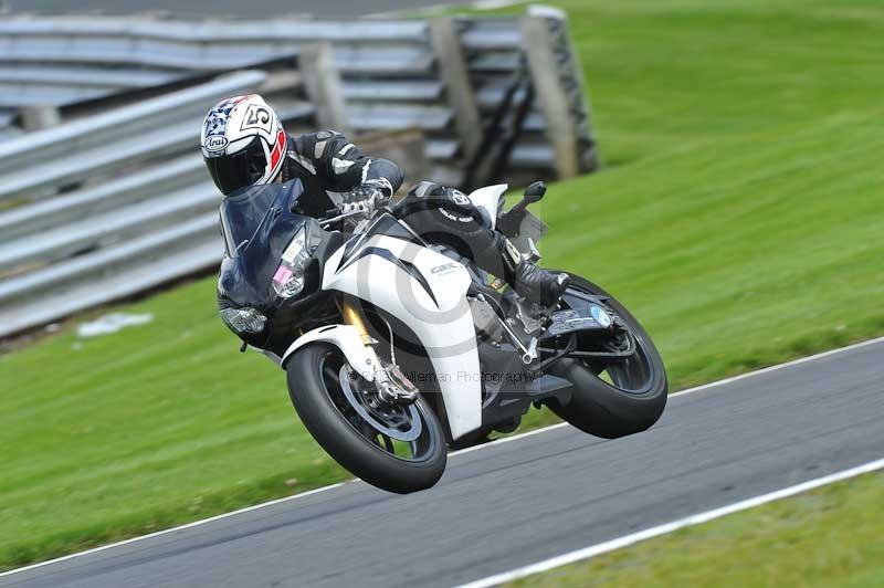 Motorcycle action photographs;Trackday digital images;event digital images;eventdigitalimages;no limits trackday;oulton park;oulton park circuit cheshire;oulton park photographs;peter wileman photography;trackday;trackday photos