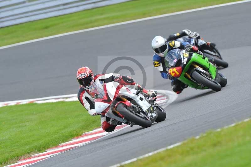 Motorcycle action photographs;Trackday digital images;event digital images;eventdigitalimages;no limits trackday;oulton park;oulton park circuit cheshire;oulton park photographs;peter wileman photography;trackday;trackday photos