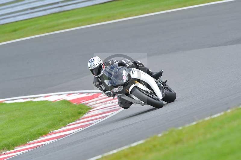 Motorcycle action photographs;Trackday digital images;event digital images;eventdigitalimages;no limits trackday;oulton park;oulton park circuit cheshire;oulton park photographs;peter wileman photography;trackday;trackday photos