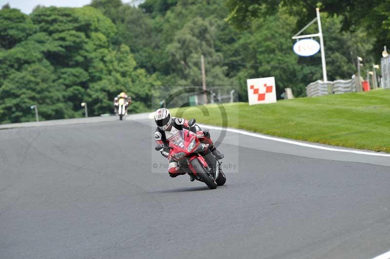 Motorcycle action photographs;Trackday digital images;event digital images;eventdigitalimages;no limits trackday;oulton park;oulton park circuit cheshire;oulton park photographs;peter wileman photography;trackday;trackday photos