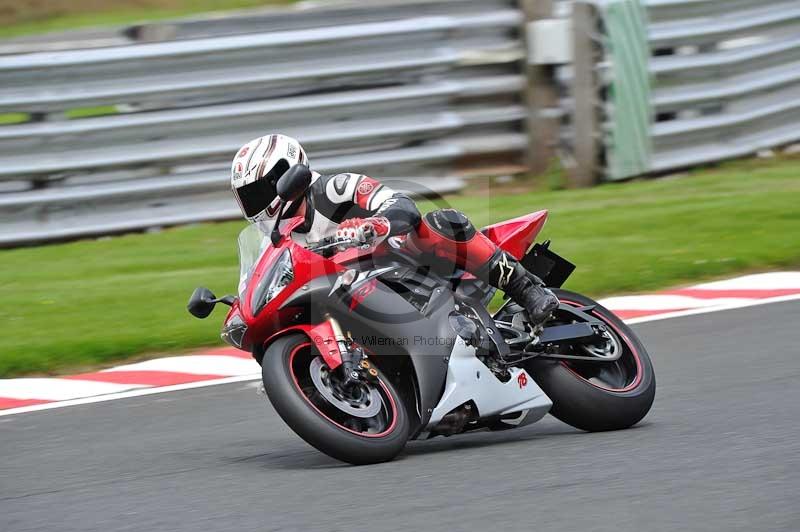 Motorcycle action photographs;Trackday digital images;event digital images;eventdigitalimages;no limits trackday;oulton park;oulton park circuit cheshire;oulton park photographs;peter wileman photography;trackday;trackday photos