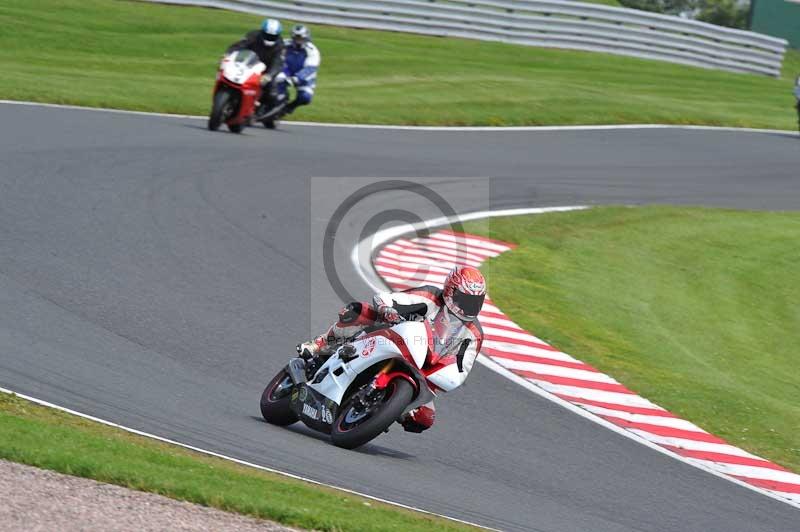 Motorcycle action photographs;Trackday digital images;event digital images;eventdigitalimages;no limits trackday;oulton park;oulton park circuit cheshire;oulton park photographs;peter wileman photography;trackday;trackday photos