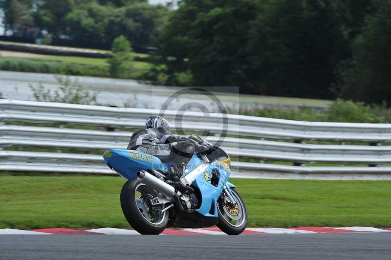 Motorcycle action photographs;Trackday digital images;event digital images;eventdigitalimages;no limits trackday;oulton park;oulton park circuit cheshire;oulton park photographs;peter wileman photography;trackday;trackday photos