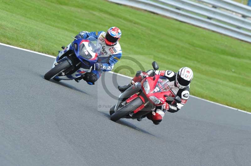 Motorcycle action photographs;Trackday digital images;event digital images;eventdigitalimages;no limits trackday;oulton park;oulton park circuit cheshire;oulton park photographs;peter wileman photography;trackday;trackday photos