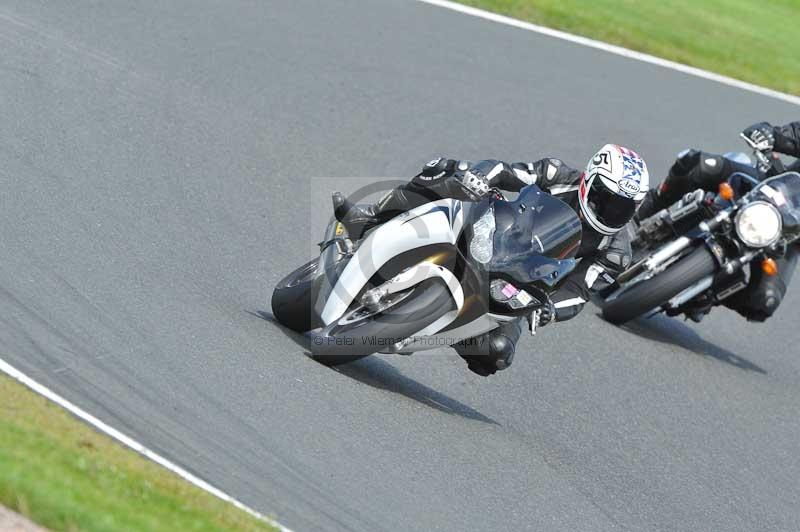 Motorcycle action photographs;Trackday digital images;event digital images;eventdigitalimages;no limits trackday;oulton park;oulton park circuit cheshire;oulton park photographs;peter wileman photography;trackday;trackday photos