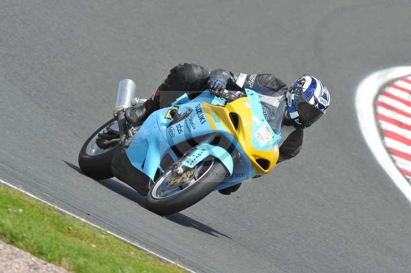 Motorcycle action photographs;Trackday digital images;event digital images;eventdigitalimages;no limits trackday;oulton park;oulton park circuit cheshire;oulton park photographs;peter wileman photography;trackday;trackday photos