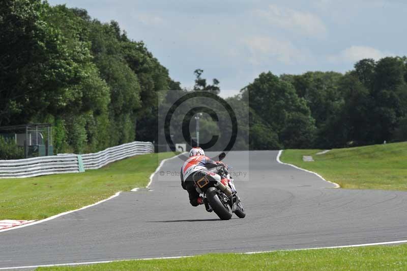 Motorcycle action photographs;Trackday digital images;event digital images;eventdigitalimages;no limits trackday;oulton park;oulton park circuit cheshire;oulton park photographs;peter wileman photography;trackday;trackday photos