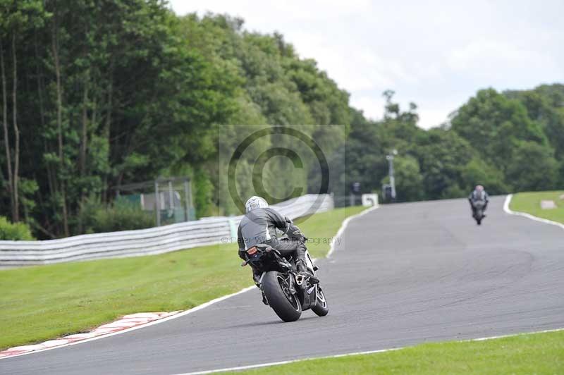 Motorcycle action photographs;Trackday digital images;event digital images;eventdigitalimages;no limits trackday;oulton park;oulton park circuit cheshire;oulton park photographs;peter wileman photography;trackday;trackday photos