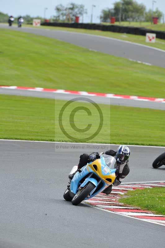 Motorcycle action photographs;Trackday digital images;event digital images;eventdigitalimages;no limits trackday;oulton park;oulton park circuit cheshire;oulton park photographs;peter wileman photography;trackday;trackday photos