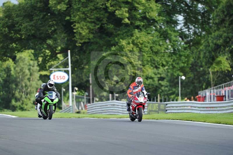 Motorcycle action photographs;Trackday digital images;event digital images;eventdigitalimages;no limits trackday;oulton park;oulton park circuit cheshire;oulton park photographs;peter wileman photography;trackday;trackday photos