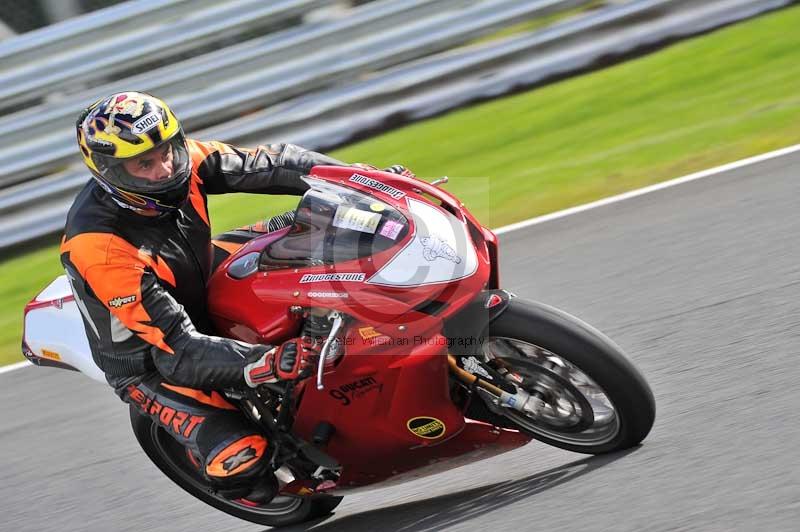 Motorcycle action photographs;Trackday digital images;event digital images;eventdigitalimages;no limits trackday;oulton park;oulton park circuit cheshire;oulton park photographs;peter wileman photography;trackday;trackday photos