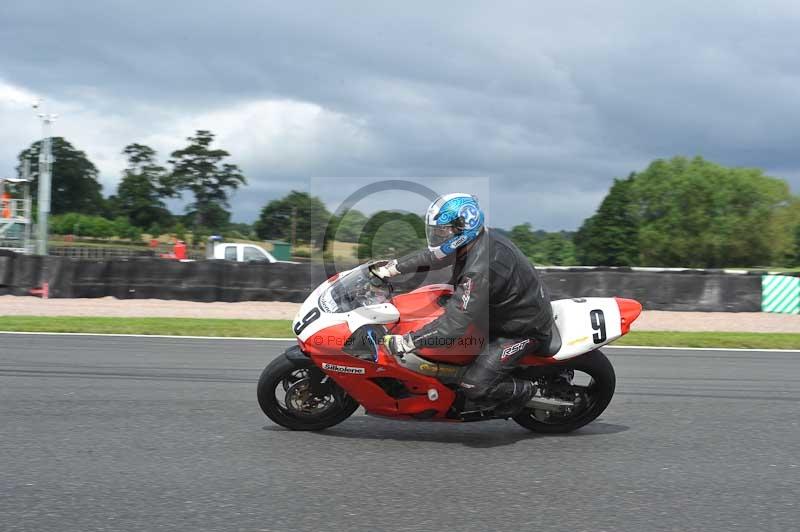 Motorcycle action photographs;Trackday digital images;event digital images;eventdigitalimages;no limits trackday;oulton park;oulton park circuit cheshire;oulton park photographs;peter wileman photography;trackday;trackday photos