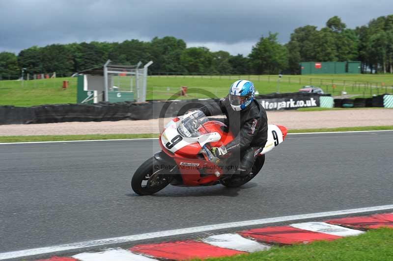 Motorcycle action photographs;Trackday digital images;event digital images;eventdigitalimages;no limits trackday;oulton park;oulton park circuit cheshire;oulton park photographs;peter wileman photography;trackday;trackday photos