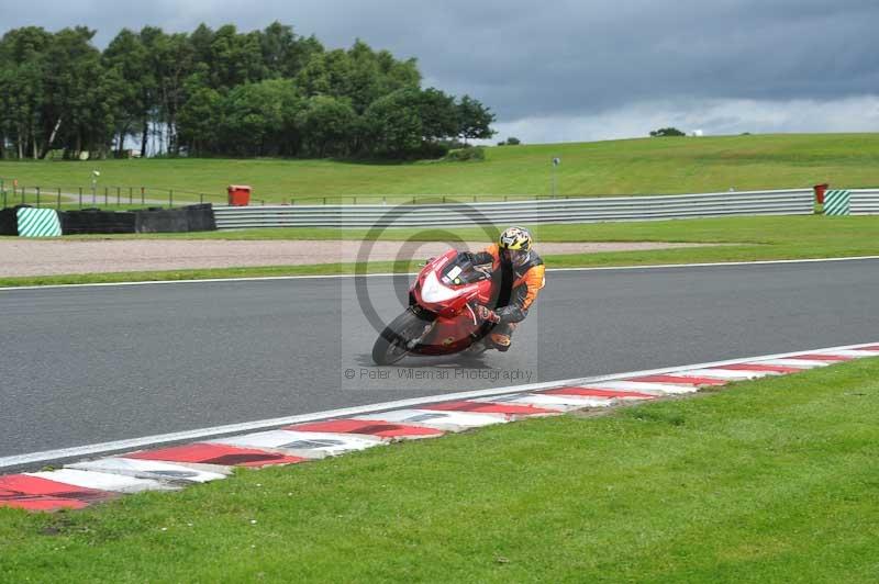 Motorcycle action photographs;Trackday digital images;event digital images;eventdigitalimages;no limits trackday;oulton park;oulton park circuit cheshire;oulton park photographs;peter wileman photography;trackday;trackday photos