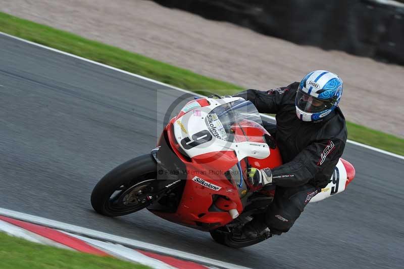 Motorcycle action photographs;Trackday digital images;event digital images;eventdigitalimages;no limits trackday;oulton park;oulton park circuit cheshire;oulton park photographs;peter wileman photography;trackday;trackday photos