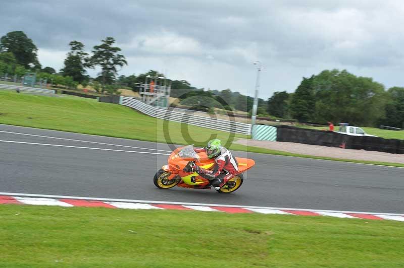 Motorcycle action photographs;Trackday digital images;event digital images;eventdigitalimages;no limits trackday;oulton park;oulton park circuit cheshire;oulton park photographs;peter wileman photography;trackday;trackday photos