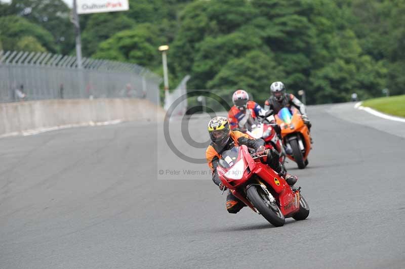 Motorcycle action photographs;Trackday digital images;event digital images;eventdigitalimages;no limits trackday;oulton park;oulton park circuit cheshire;oulton park photographs;peter wileman photography;trackday;trackday photos