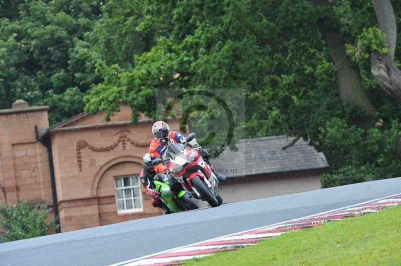 Motorcycle action photographs;Trackday digital images;event digital images;eventdigitalimages;no limits trackday;oulton park;oulton park circuit cheshire;oulton park photographs;peter wileman photography;trackday;trackday photos