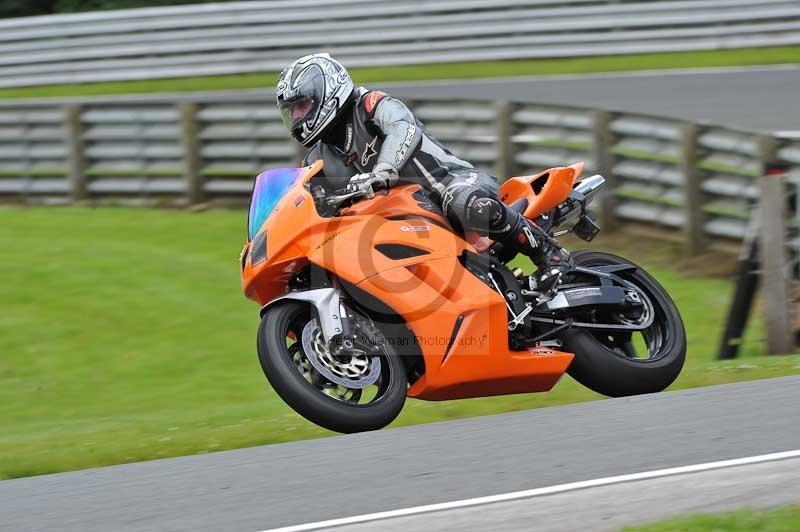 Motorcycle action photographs;Trackday digital images;event digital images;eventdigitalimages;no limits trackday;oulton park;oulton park circuit cheshire;oulton park photographs;peter wileman photography;trackday;trackday photos