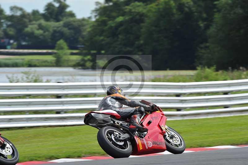 Motorcycle action photographs;Trackday digital images;event digital images;eventdigitalimages;no limits trackday;oulton park;oulton park circuit cheshire;oulton park photographs;peter wileman photography;trackday;trackday photos