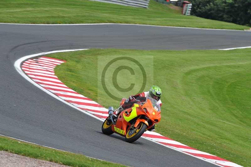 Motorcycle action photographs;Trackday digital images;event digital images;eventdigitalimages;no limits trackday;oulton park;oulton park circuit cheshire;oulton park photographs;peter wileman photography;trackday;trackday photos