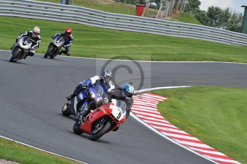 Motorcycle action photographs;Trackday digital images;event digital images;eventdigitalimages;no limits trackday;oulton park;oulton park circuit cheshire;oulton park photographs;peter wileman photography;trackday;trackday photos