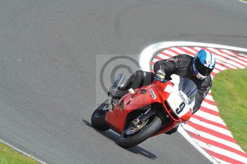 Motorcycle action photographs;Trackday digital images;event digital images;eventdigitalimages;no limits trackday;oulton park;oulton park circuit cheshire;oulton park photographs;peter wileman photography;trackday;trackday photos