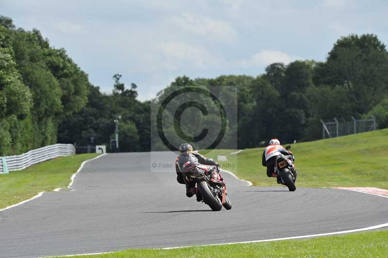 Motorcycle action photographs;Trackday digital images;event digital images;eventdigitalimages;no limits trackday;oulton park;oulton park circuit cheshire;oulton park photographs;peter wileman photography;trackday;trackday photos