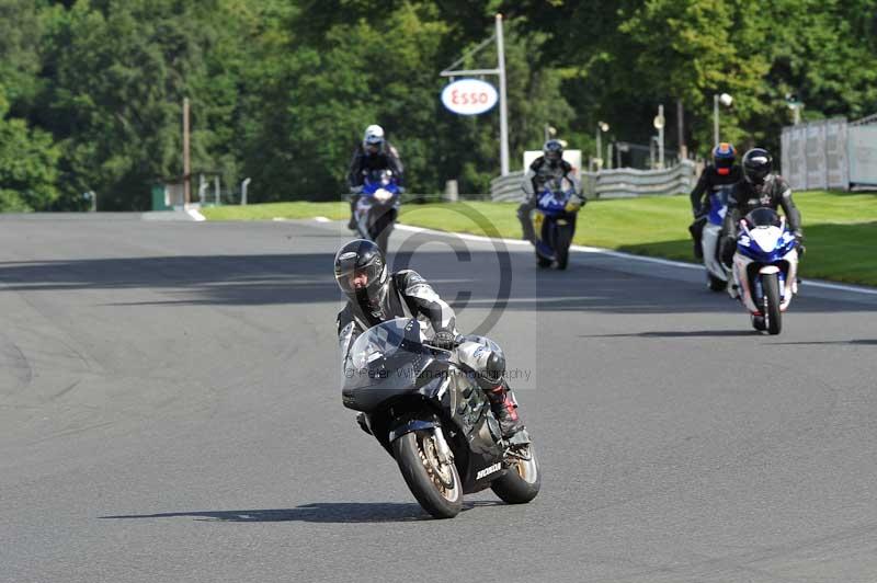 Motorcycle action photographs;Trackday digital images;event digital images;eventdigitalimages;no limits trackday;oulton park;oulton park circuit cheshire;oulton park photographs;peter wileman photography;trackday;trackday photos